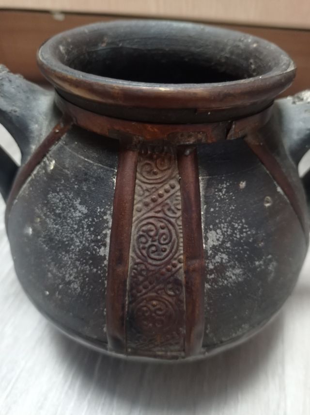 Jarrón/ olla barro antiguo