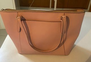 Bolso Michael Kors color rosa palido