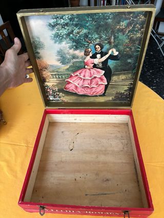 Scatola pubblicitaria Vecchia Romagna