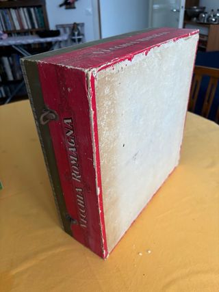 Scatola pubblicitaria Vecchia Romagna