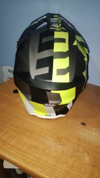 Casco de Cross Airoh