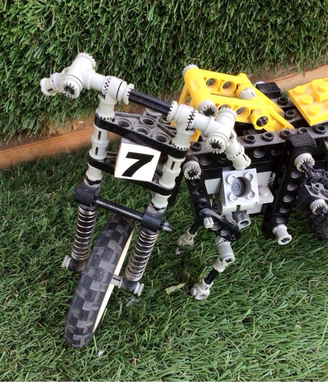 Moto de montaña Lego Technic 