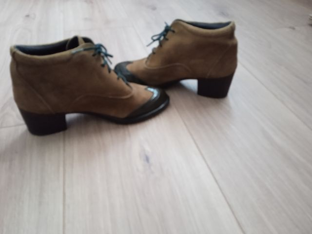 Botines de cuero mujer