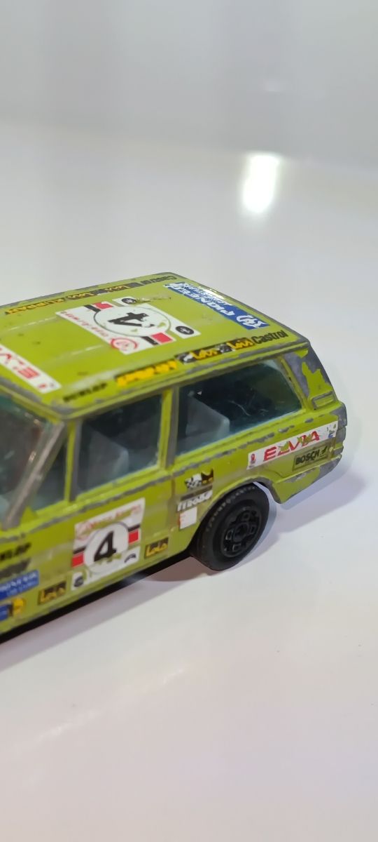 RANGE ROVER 1/43 BURAGO