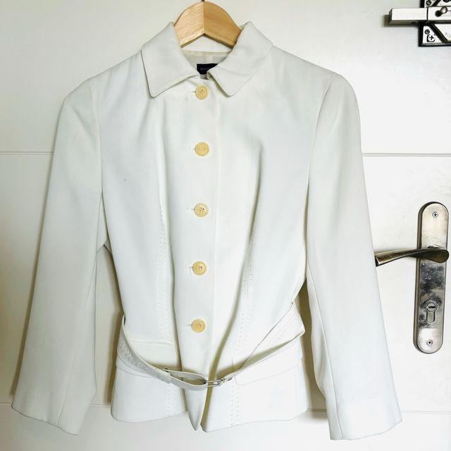 Traje y falda Adolfo Dominguez