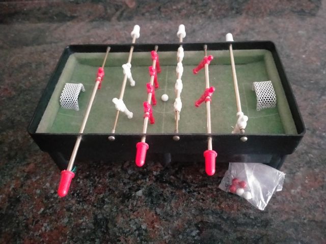 Mini futbolin
