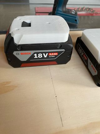 4 Soporte bateria bosch profesional.