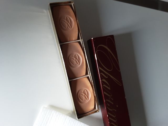 Estuche caja pastillas jabón Avon nueva años 70-80