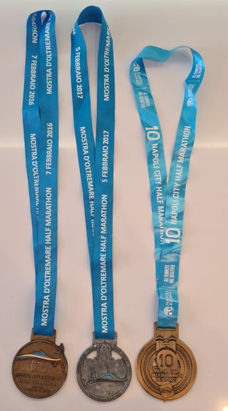3 medaglie Mezza Maratona di Napoli 2016 2019 2023