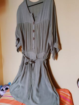 Vestido corto marca Hug and Clau,