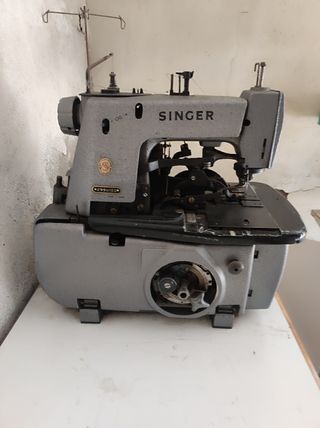 Maquina industrial de ojales singer