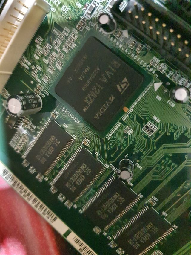 Placa base retro Toshiba y procesador