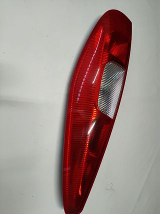✅PILOTO TRASERO DERECHO MITSUBISHI COLT 