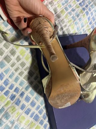 Zapatos dorados 36 stuart weitzman