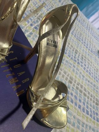 Zapatos dorados 36 stuart weitzman