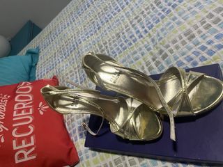Zapatos dorados 36 stuart weitzman