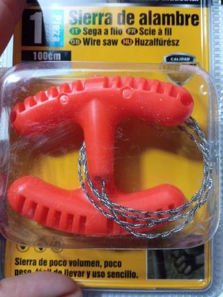 Sierra manual alambre dentada de acero 