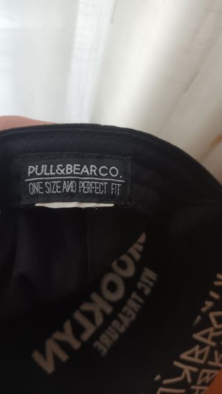 GORRA DE VISERA PLANA