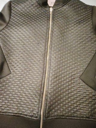 Conjunto de chaqueta y pantalon.