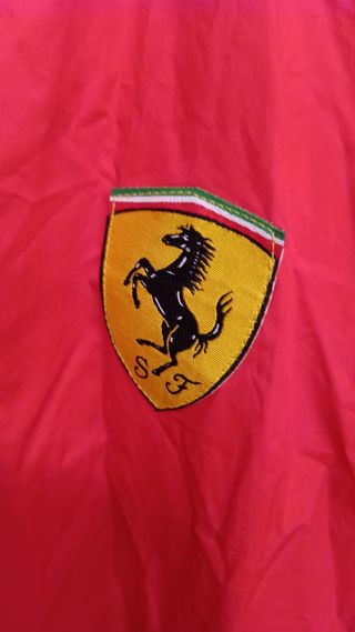 Chaqueta cortavientos Ferrari