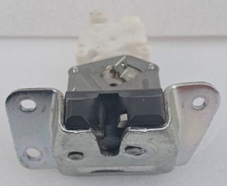 MITSUBISHI GRANDIS CERRADURA PORTON TRASERO