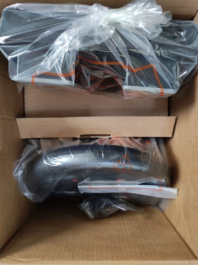 Volante Logitech Formula (PC) sin uso.