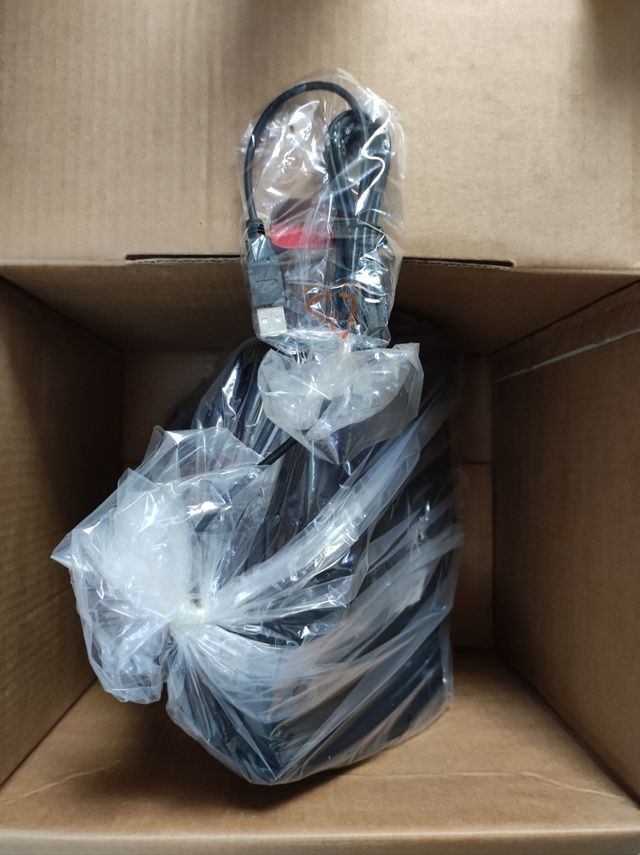 Volante Logitech Formula (PC) sin uso.