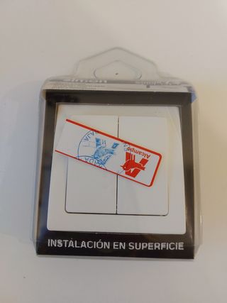 Interruptor doble. Balnco