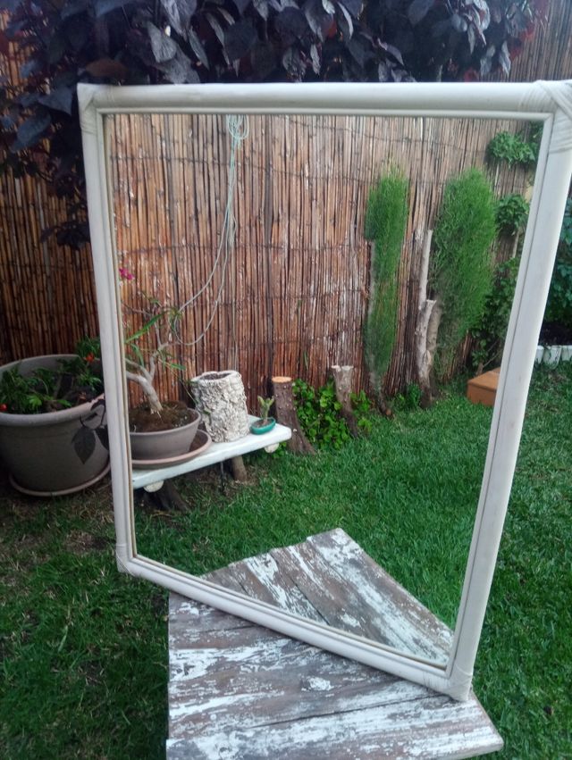 Espejo mimbre pintado