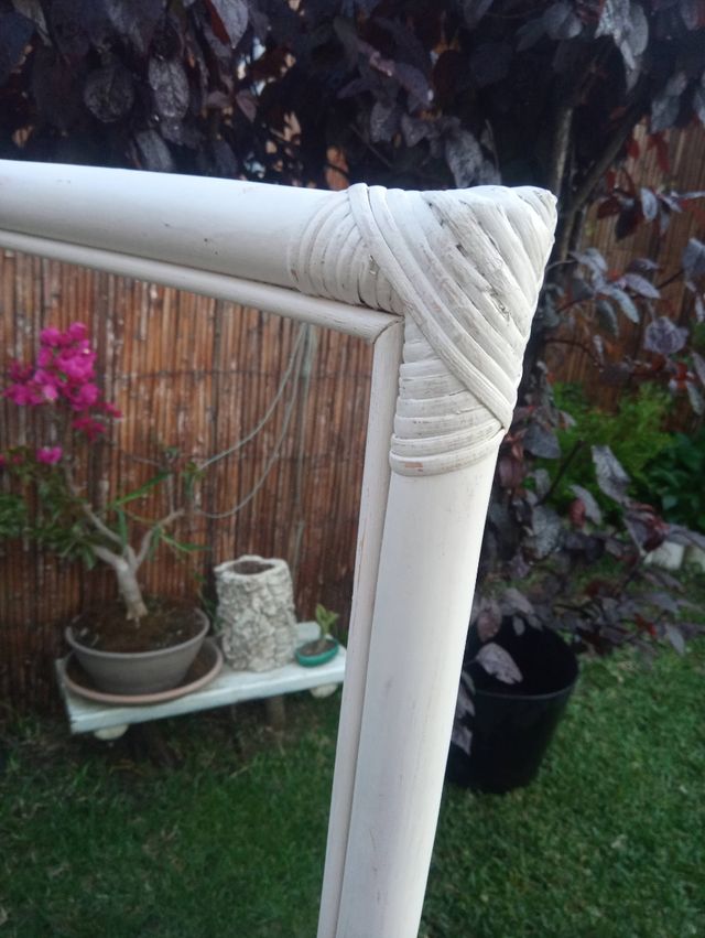 Espejo mimbre pintado