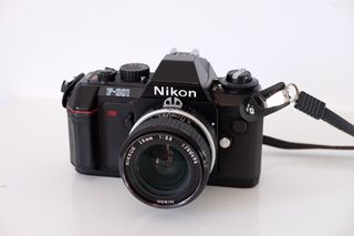 Nikon F 301 + nikkor 28mm