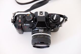 Nikon F 301 + nikkor 28mm