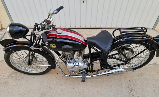 Moto Guiller año 1945