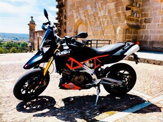 Vendo Aprilia dorsoduro 750