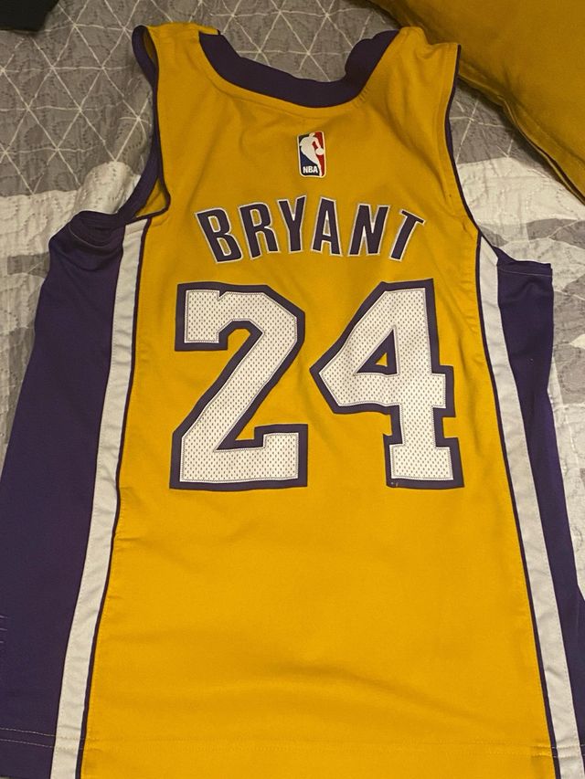 Equipación oficial infantil básquet Lakers Adidas