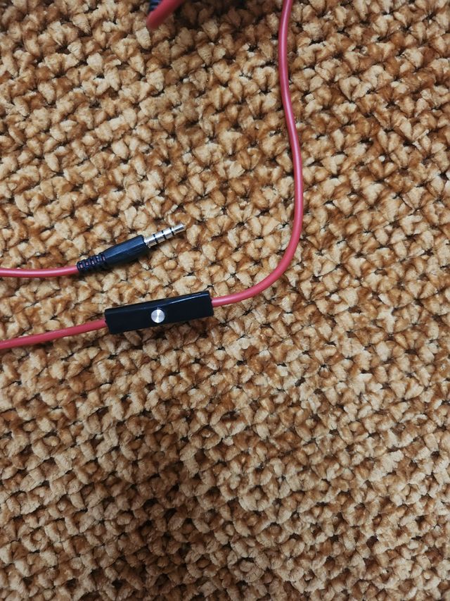 Auriculares de diadema con cable