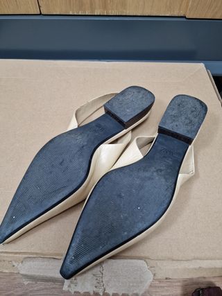 Zapatos Zara sin talón punta beig 40