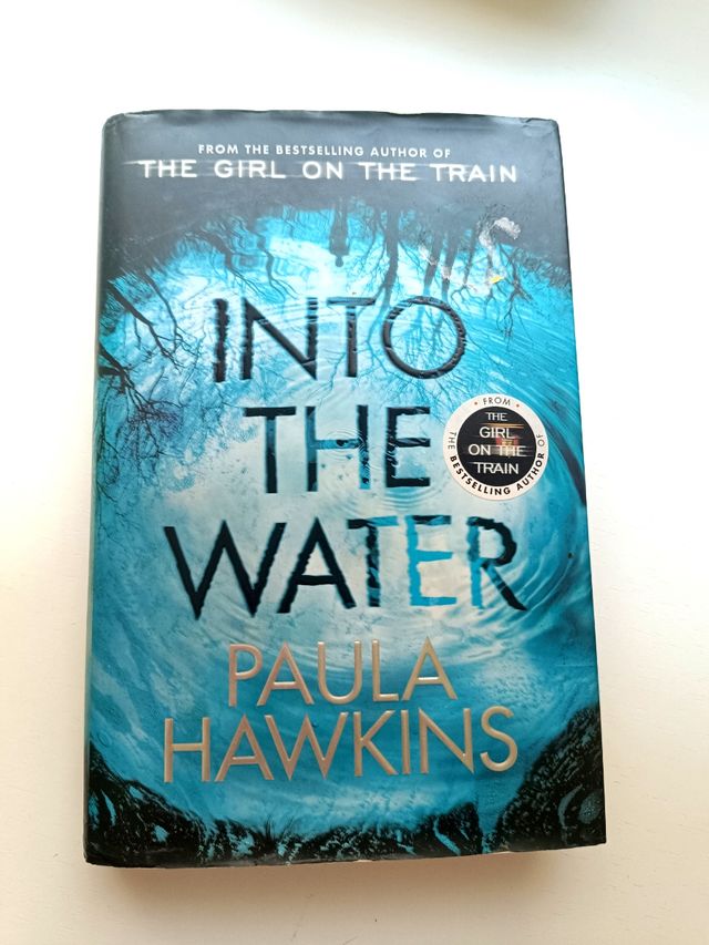 Libro "Into The Water" Paula Hawkins