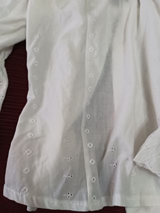 Blusa tirabordada blanca T. 44