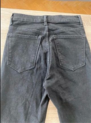 Pantalón mango negro