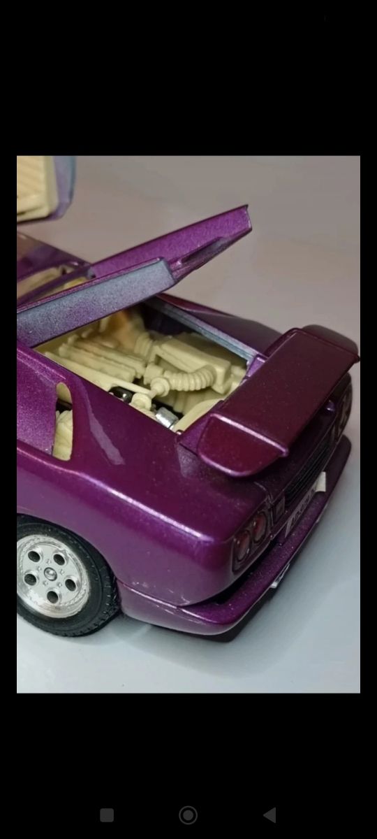 LAMBORGHINI DIABLO DE 1990 1/24 BURAGO