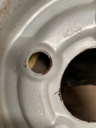 Llanta NUEVA remolque caravana a estrenar..