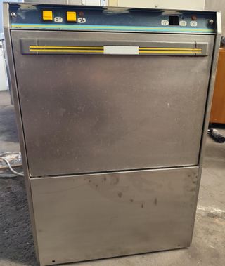 Lavavajilla industrial