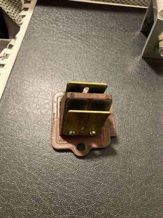 Caja de laminas piaggio zip