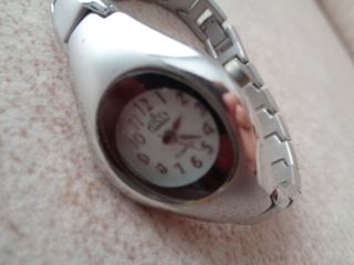 Reloj plateado