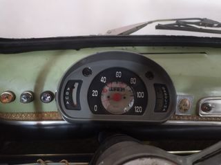 SEAT seiscientos D