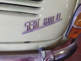 SEAT seiscientos D