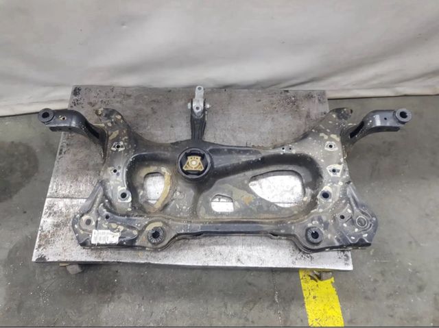 Cuna de motor golf vii