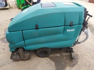 Fregadora Tennant 5680