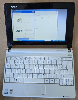 ordenador acer aspire one ZG5